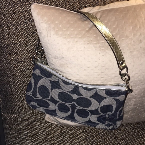 Like New Coach Navy and Silver Purse 👛💙 - Picture 2 of 4
